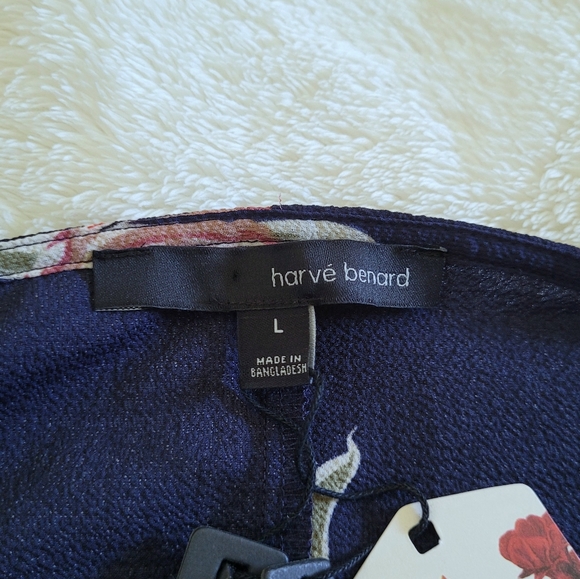 Harve Benard Navy🇺🇲 Floral💐 Top - NWT - Picture 3 of 13